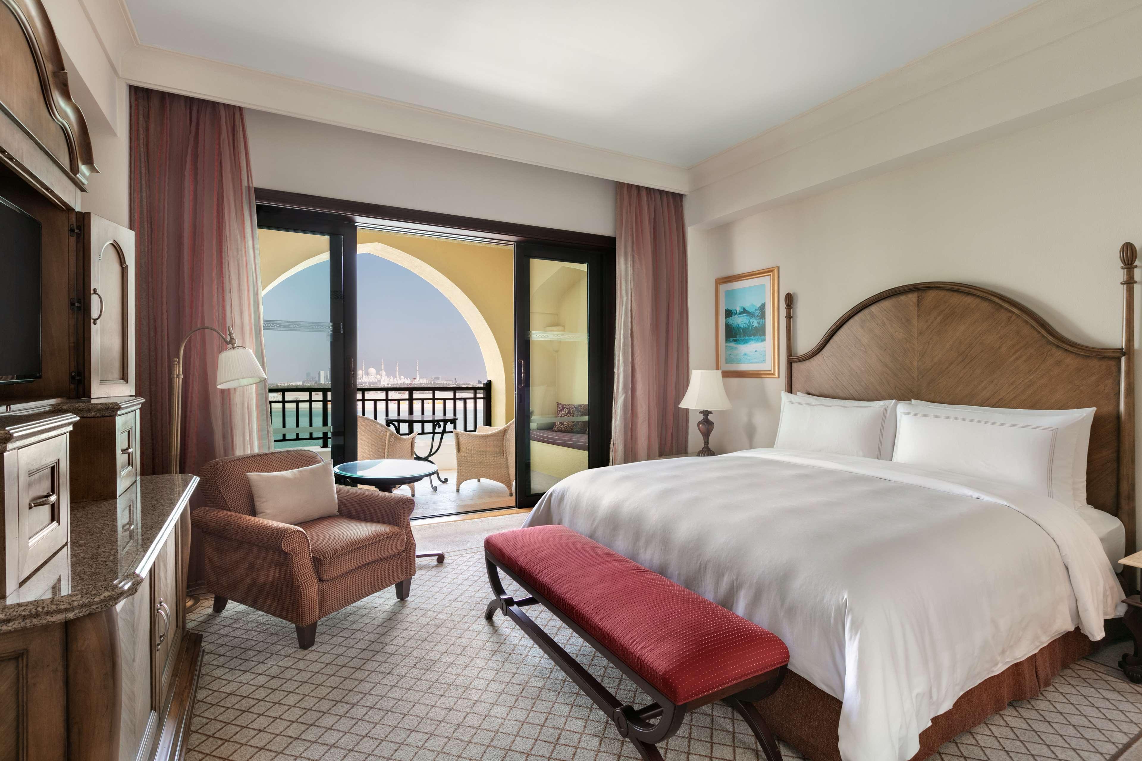 Shangri-La Qaryat Al Beri, Abou Dabi Extérieur photo Deluxe Room
